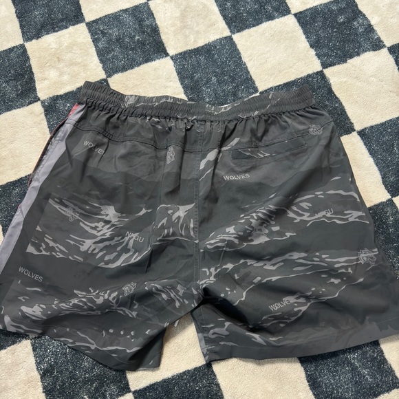 Darc Sport shorts mens large - Picture 2 of 4